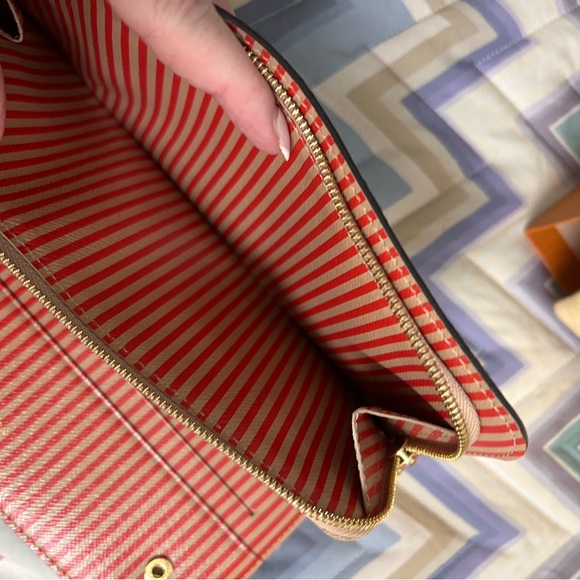 Louis Vuitton Damier Ebene Trunks & Locks Sarah Wallet - Picture 7 of 15